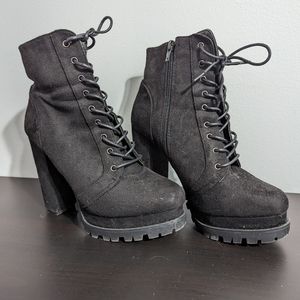 Black Laced-Up Heeled Boots